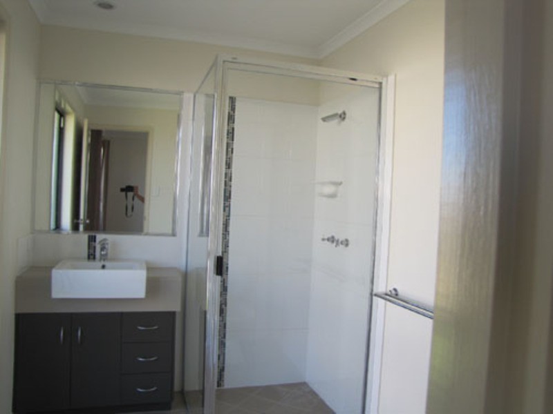 11 Sunpoint Way, Calliope QLD 4680