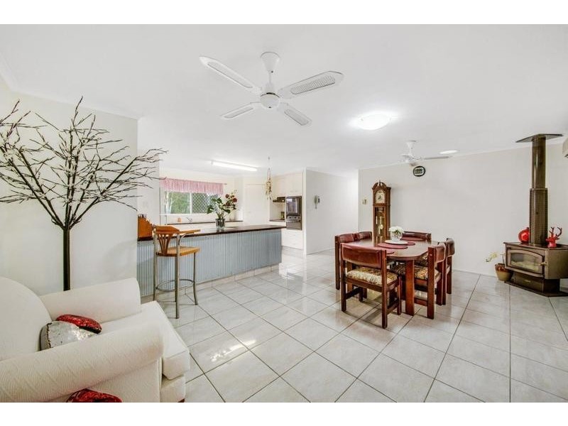 42 Helen Crescent, Wurdong Heights QLD 4680