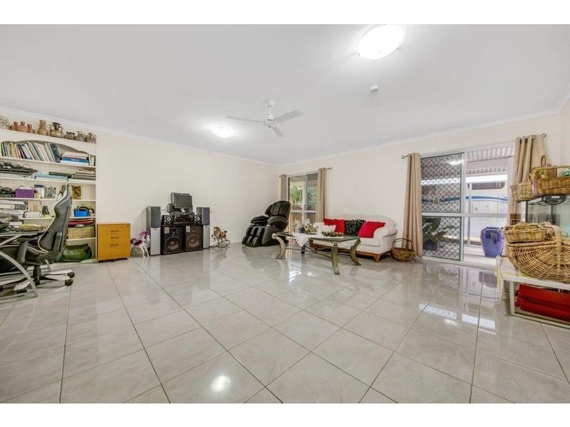 42 Helen Crescent, Wurdong Heights QLD 4680