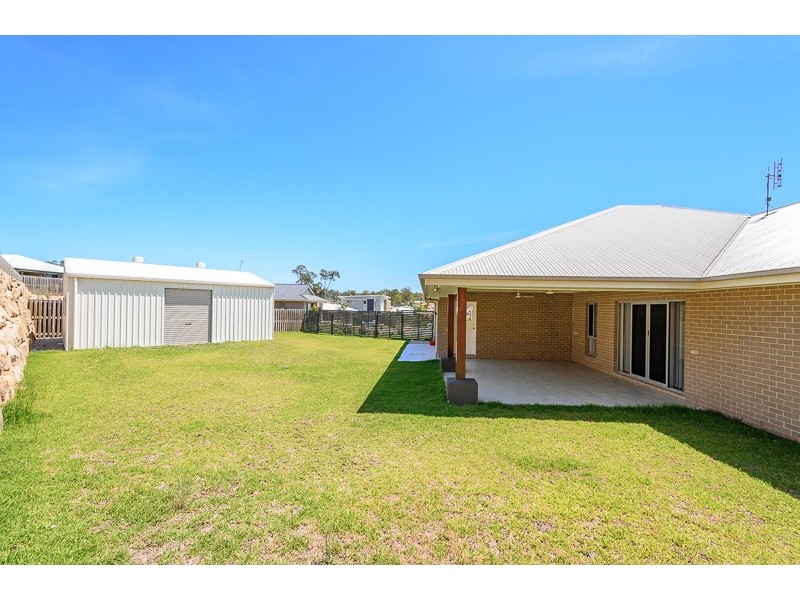 27 Tulipwood Circuit, Boyne Island QLD 4680