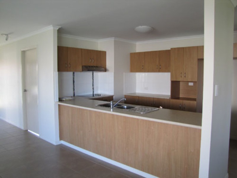 11 Sunpoint Way, Calliope QLD 4680