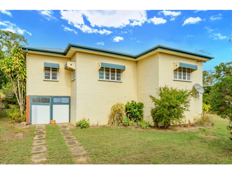 11 King George Street, Mount Larcom QLD 4695