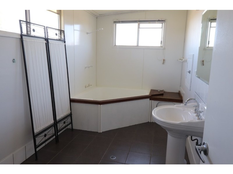 1 Sutherland Street, Calliope QLD 4680