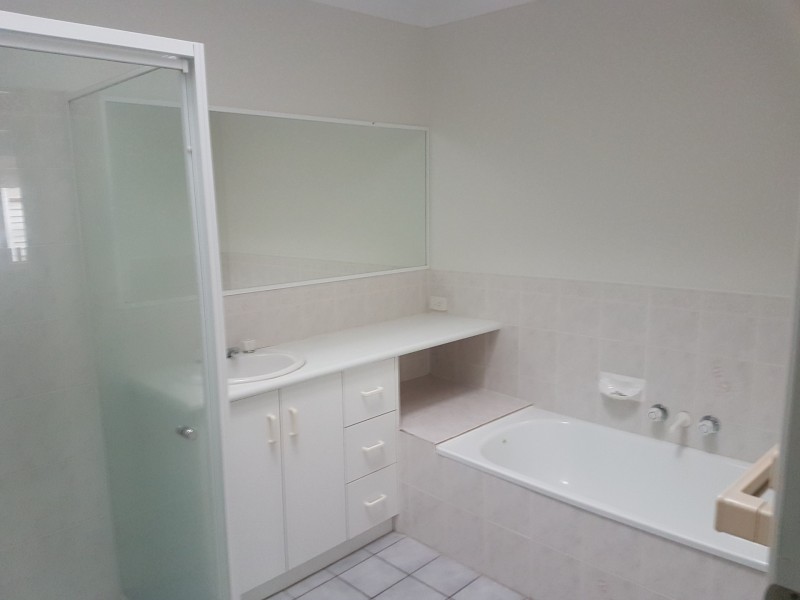 3A Ailsa Street, West Gladstone QLD 4680