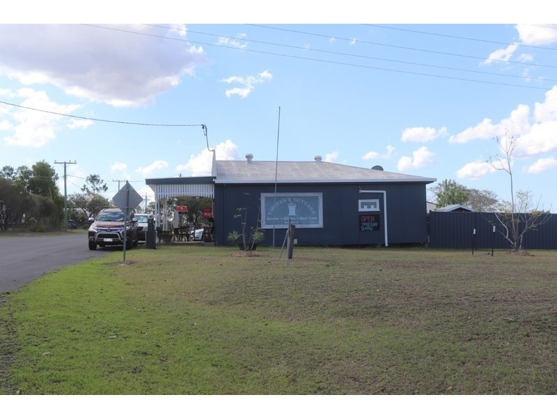 15 – 17 Pine Street, Boyne Valley QLD 4680