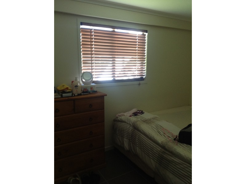 29 Raglan Street, Mount Larcom QLD 4695