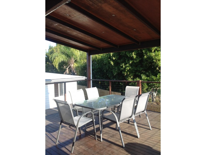 29 Raglan Street, Mount Larcom QLD 4695