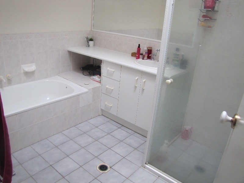 3 Ailsa Street, West Gladstone QLD 4680