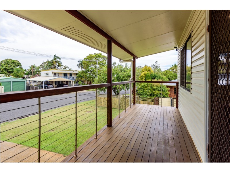 5 Salgado Street, Boyne Island QLD 4680