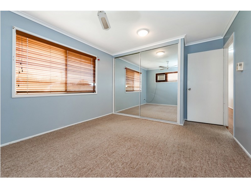 5 Salgado Street, Boyne Island QLD 4680