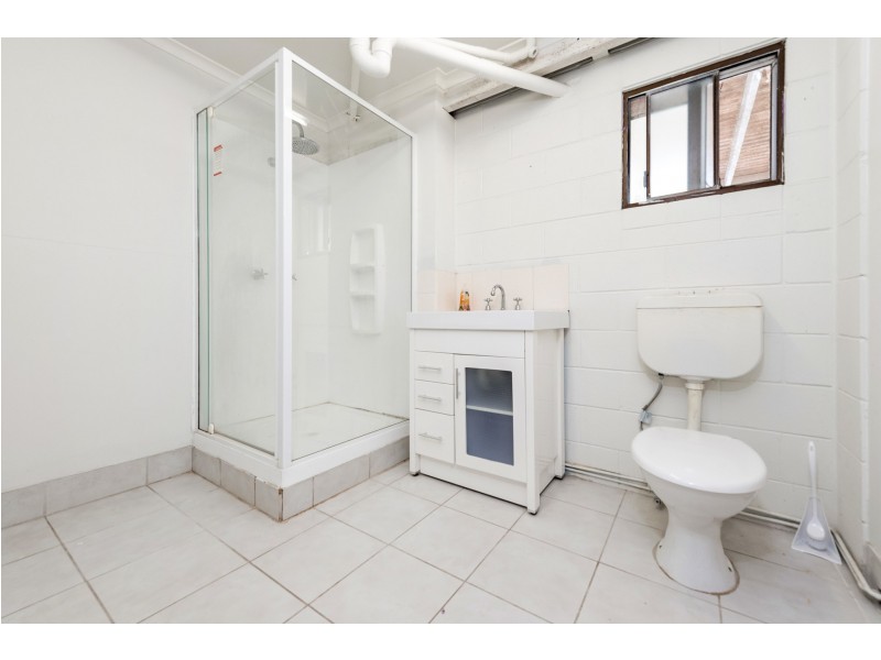 5 Salgado Street, Boyne Island QLD 4680