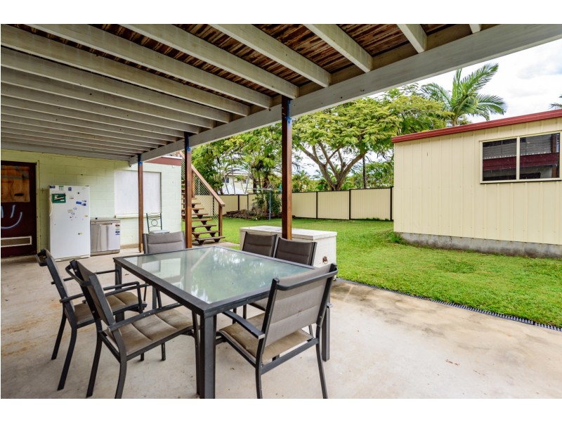 5 Salgado Street, Boyne Island QLD 4680