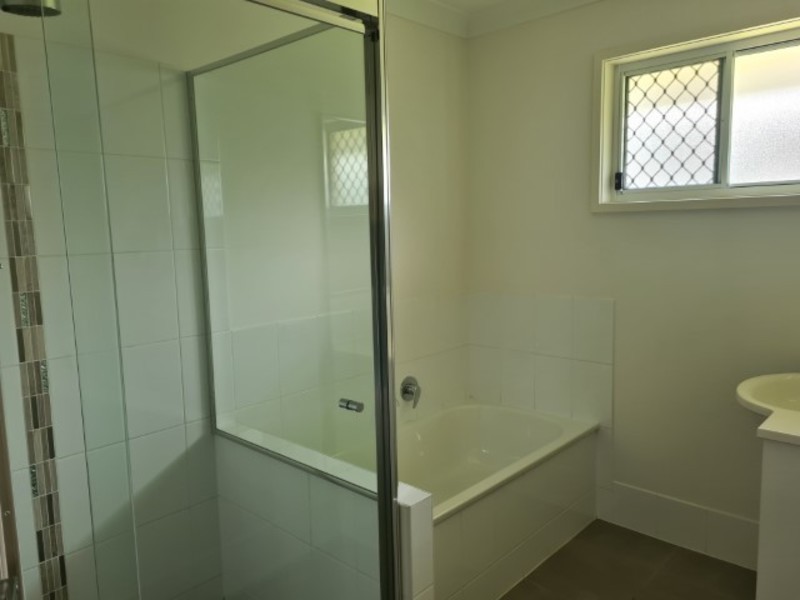 1 London Close, Calliope QLD 4680