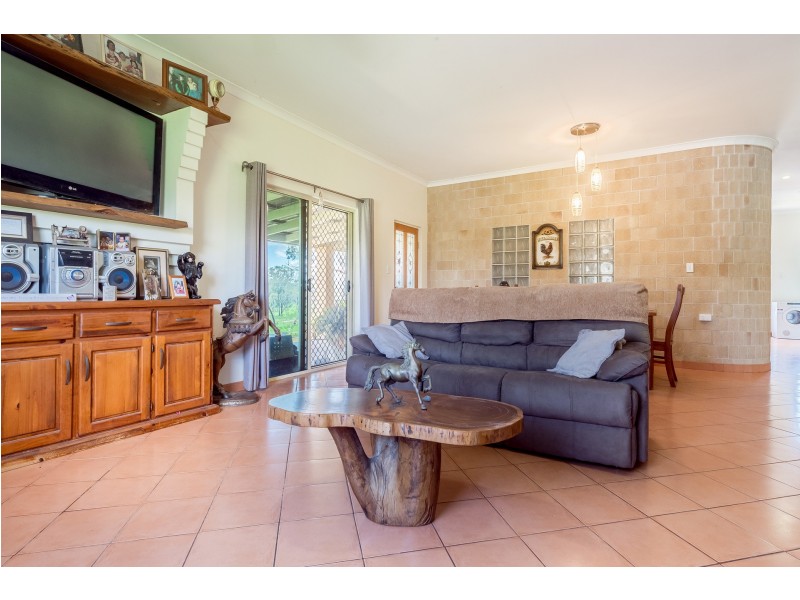 305 Gentle Annie Road, Ambrose QLD 4695