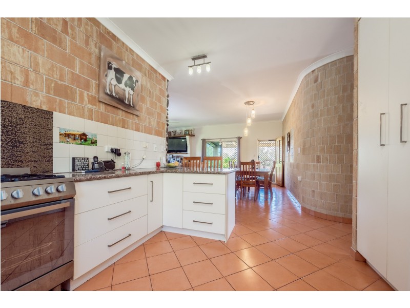 305 Gentle Annie Road, Ambrose QLD 4695