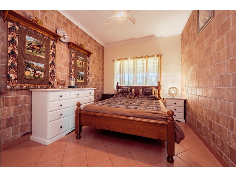 305 Gentle Annie Road, Ambrose QLD 4695