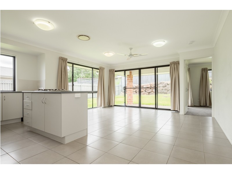 6 Beatle Parade, Calliope QLD 4680