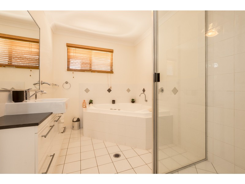 5 Loveday Place, Calliope QLD 4680