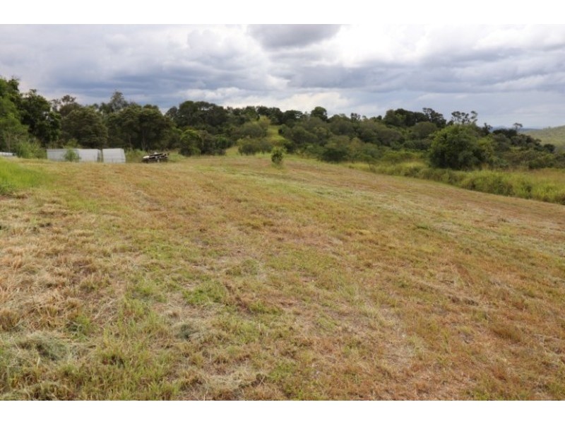 32 McEachran Road, West Stowe QLD 4680