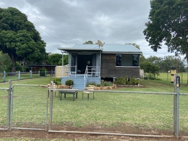 25 Railway Terrace, Boyne Valley QLD 4680