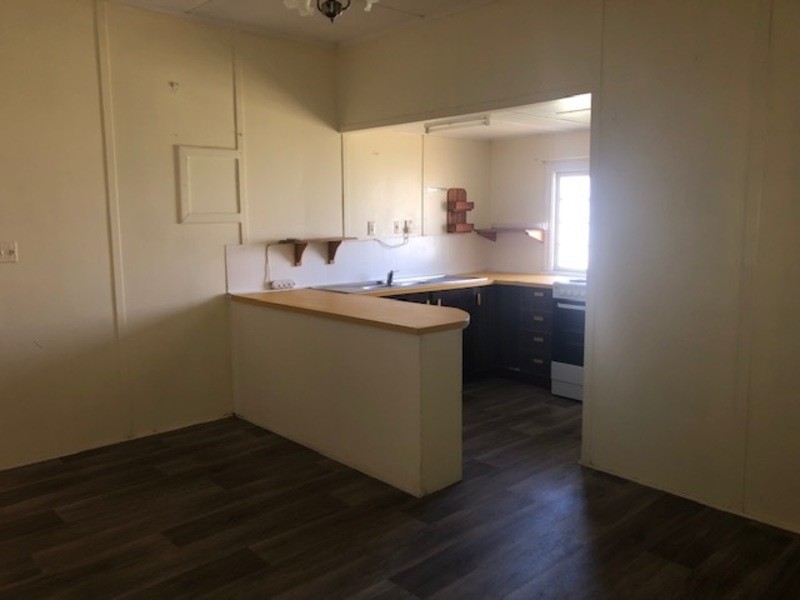 39 Balfour Street, Mount Larcom QLD 4695