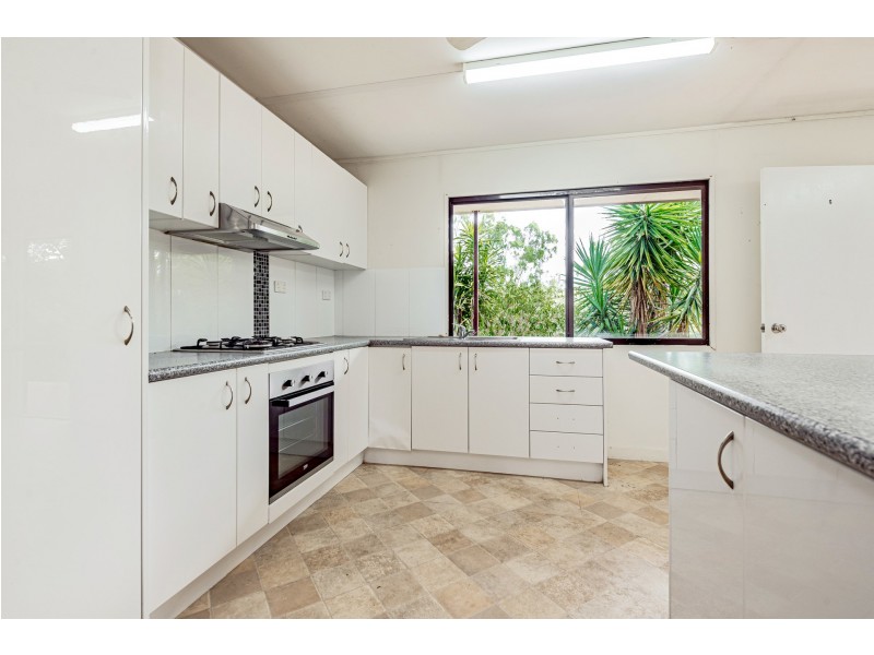 20 Aquarius Avenue, River Ranch QLD 4680