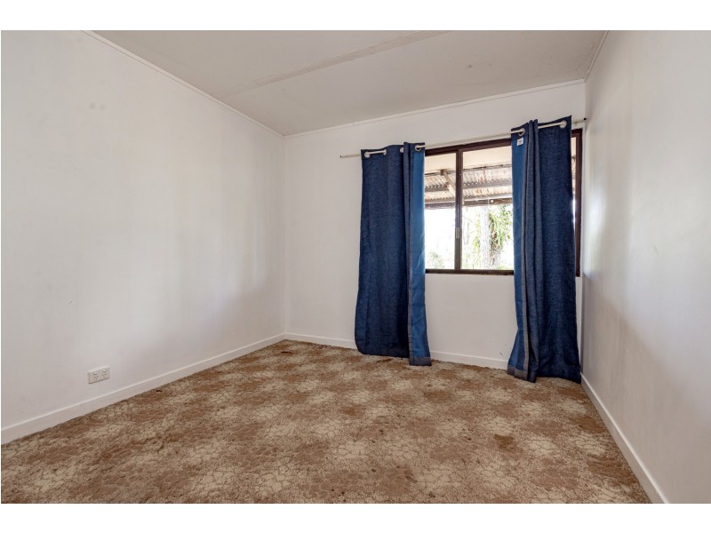 20 Aquarius Avenue, River Ranch QLD 4680