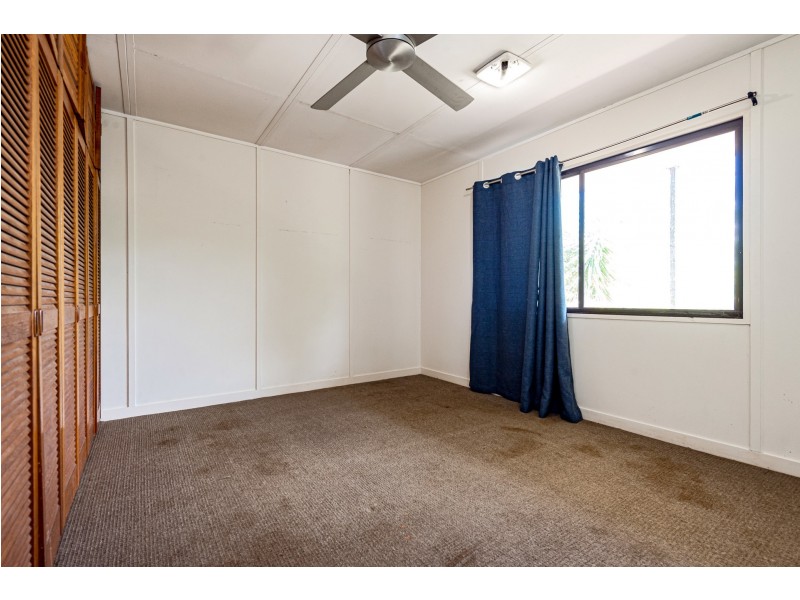 20 Aquarius Avenue, River Ranch QLD 4680