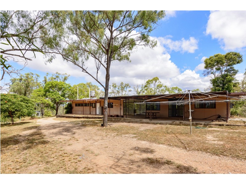 20 Aquarius Avenue, River Ranch QLD 4680