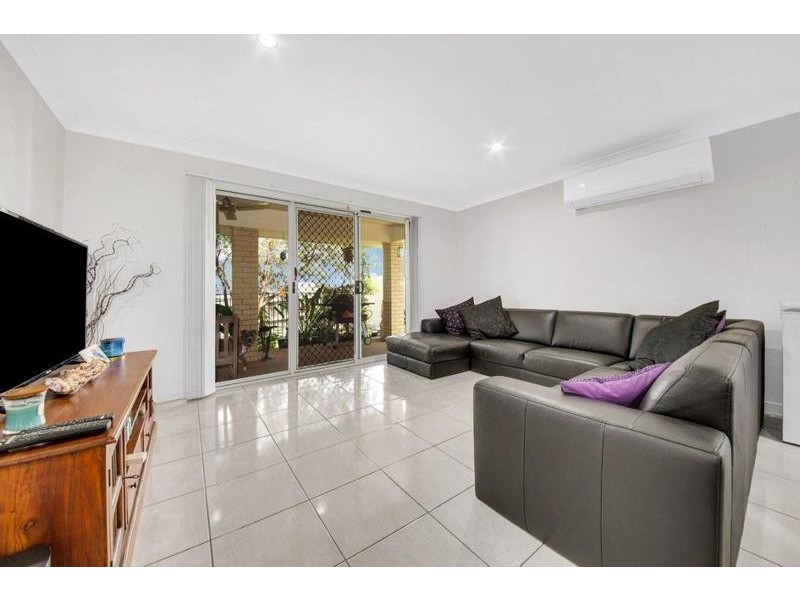 25 Woodward Ave, Calliope QLD 4680