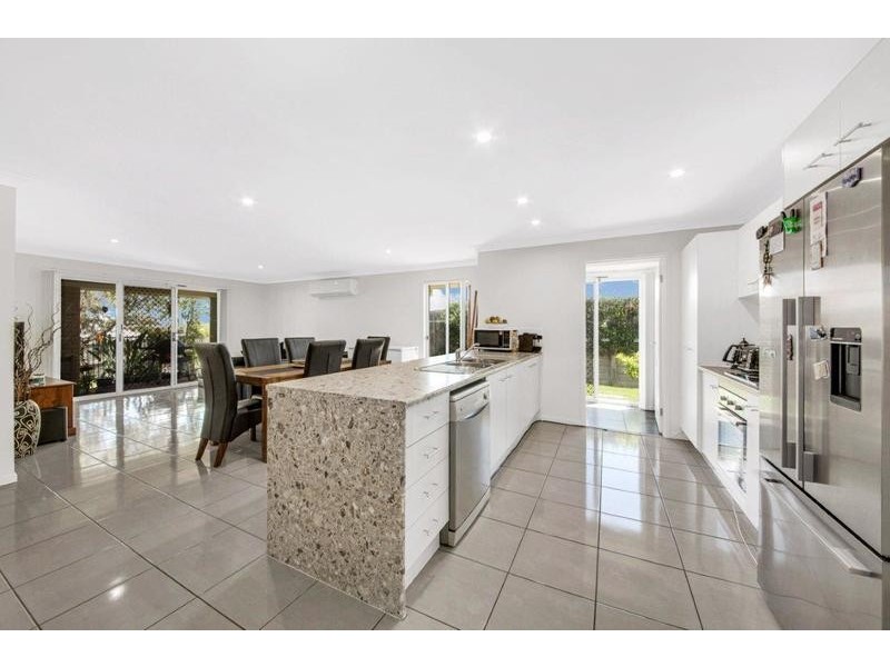 25 Woodward Ave, Calliope QLD 4680