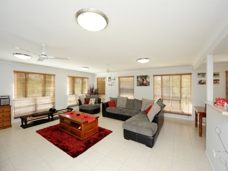 6 Wyndham Avenue, Beecher QLD 4680