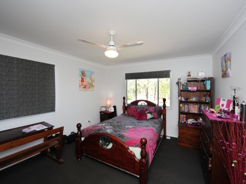 6 Wyndham Avenue, Beecher QLD 4680