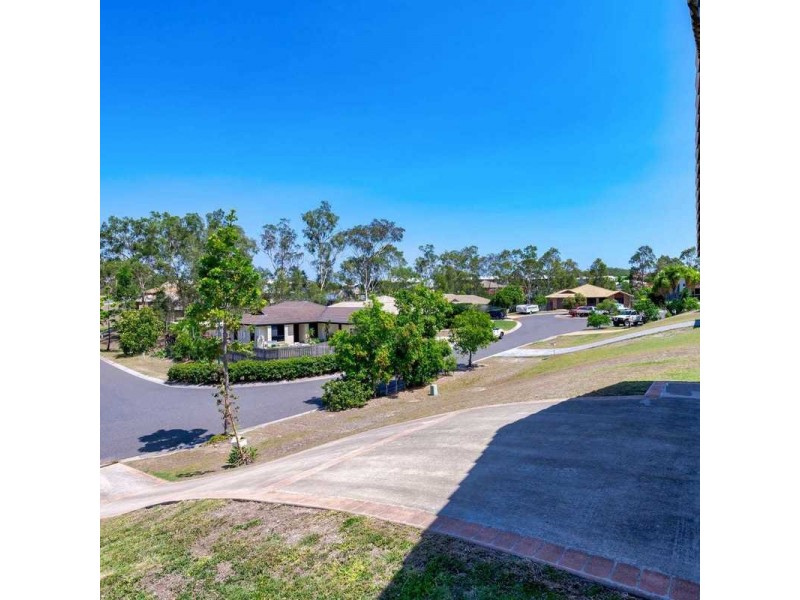 16 Bridgeman Place, New Auckland QLD 4680