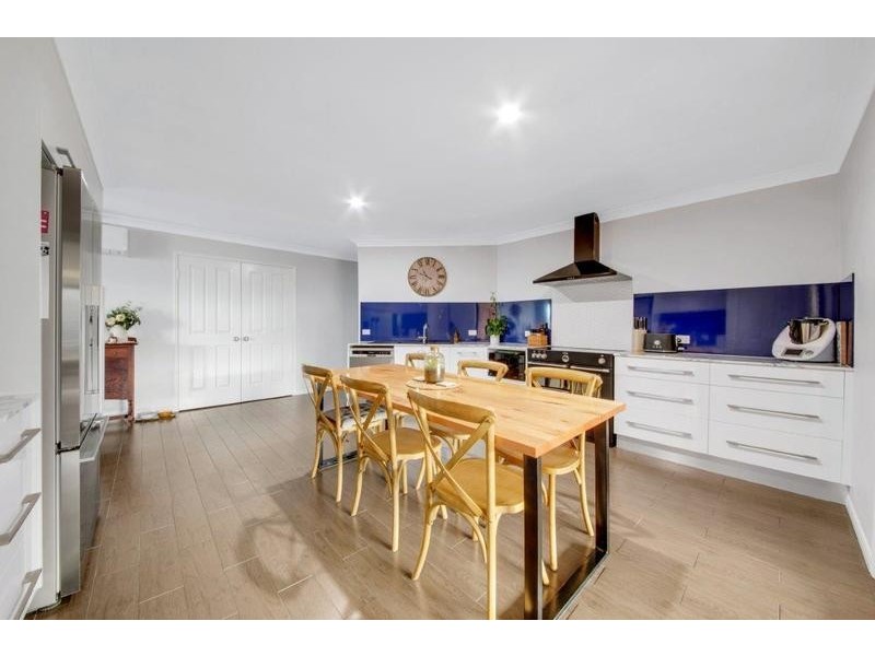18 Central Ave, Calliope QLD 4680
