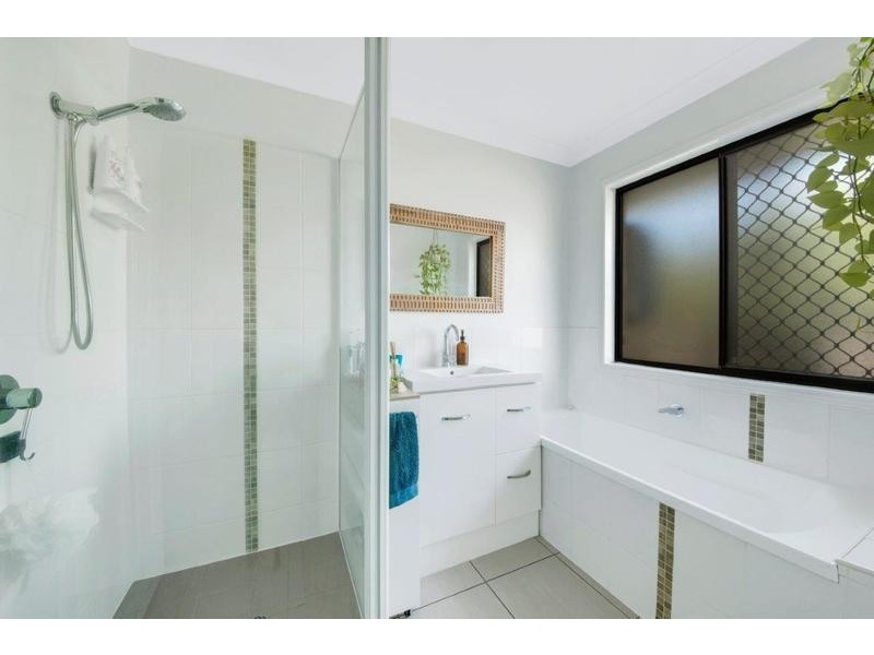 18 Central Ave, Calliope QLD 4680