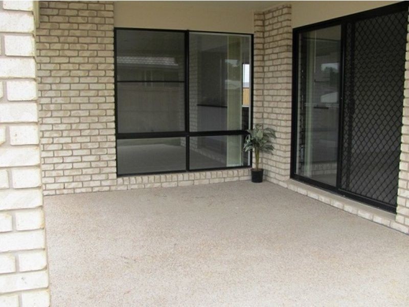 4 Woodward Avenue, Calliope QLD 4680