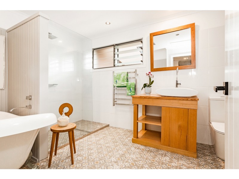 25 Langdon Street, Tannum Sands QLD 4680
