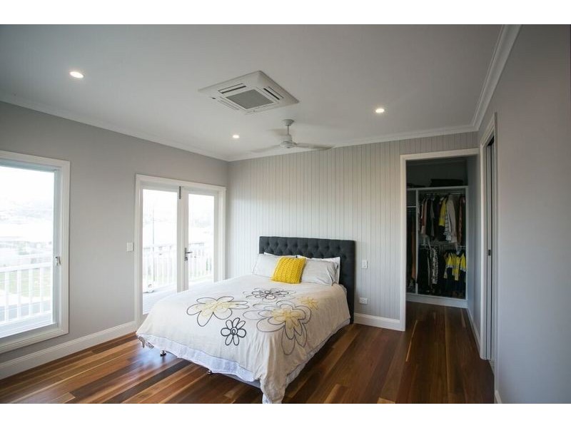 10 Kurwongbah Street, Boyne Island QLD 4680