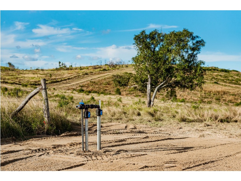 80 Dunnetts Road, Machine Creek QLD 4695
