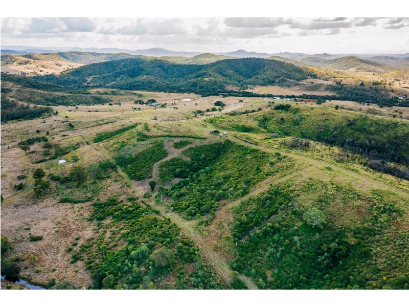 80 Dunnetts Road, Machine Creek QLD 4695