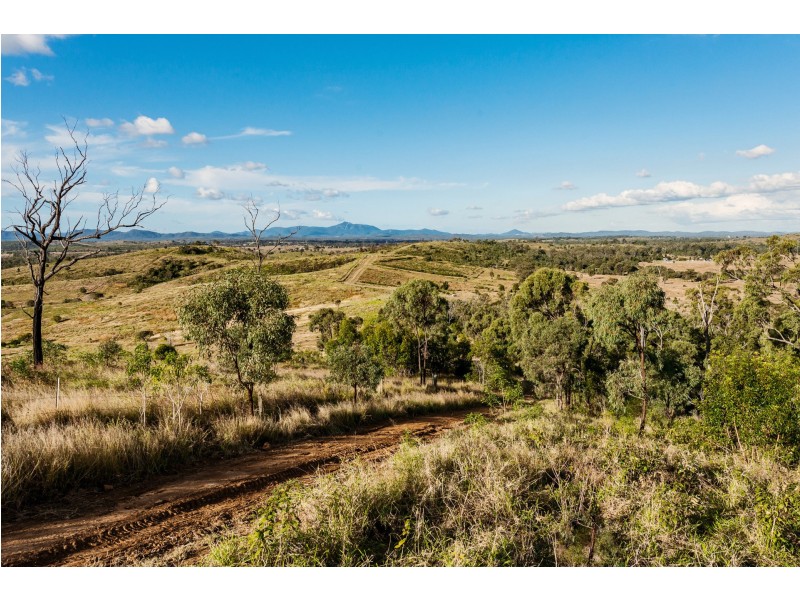 80 Dunnetts Road, Machine Creek QLD 4695