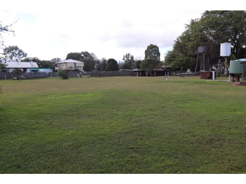 20 – 22 Degalgil Street, Boyne Valley QLD 4680