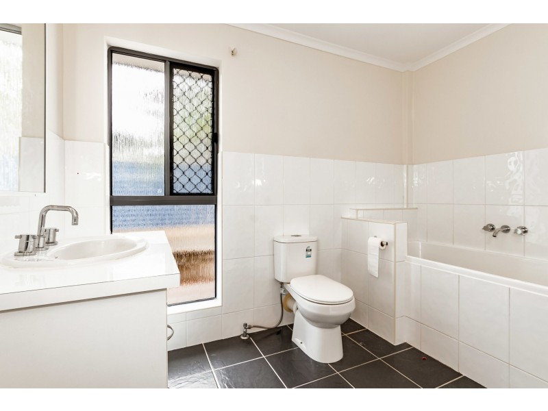 4 Pujolas Street, Calliope QLD 4680