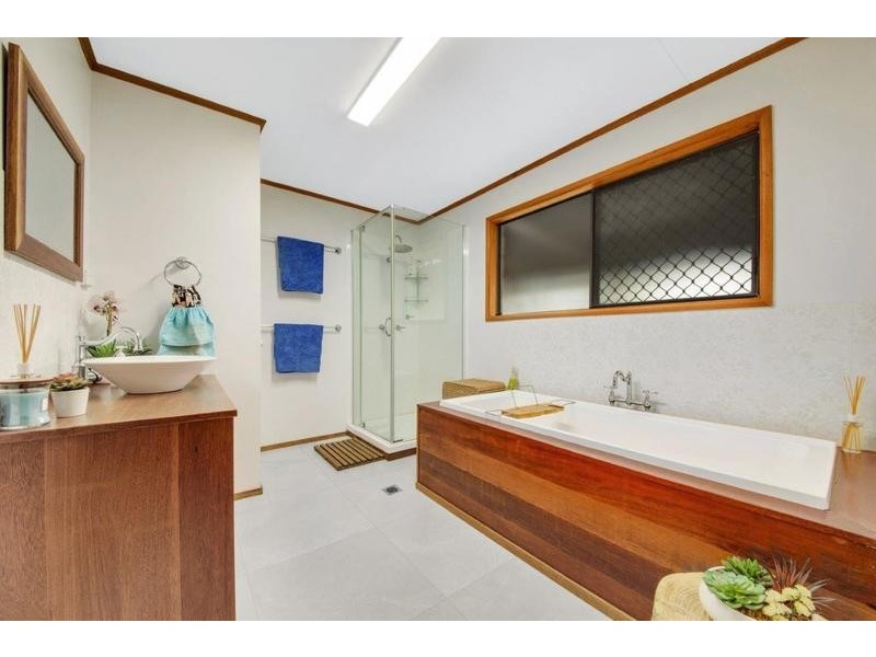 2590 Dawson Highway, Calliope QLD 4680