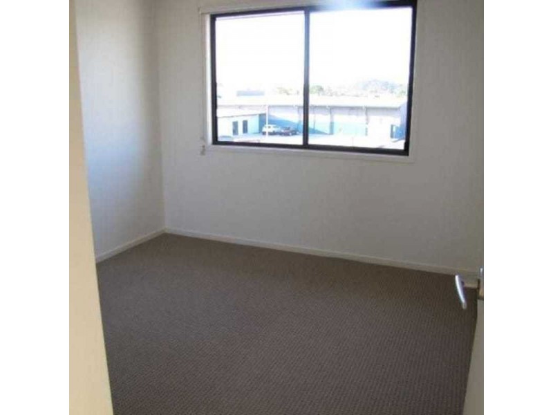 2/15 Morris Avenue, Calliope QLD 4680