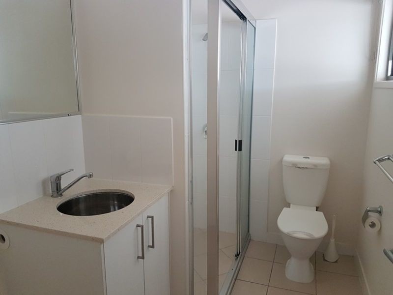 2/15 Morris Avenue, Calliope QLD 4680