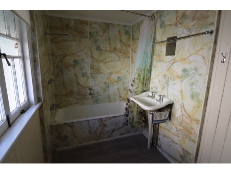 183 Oaka Street, South Gladstone QLD 4680