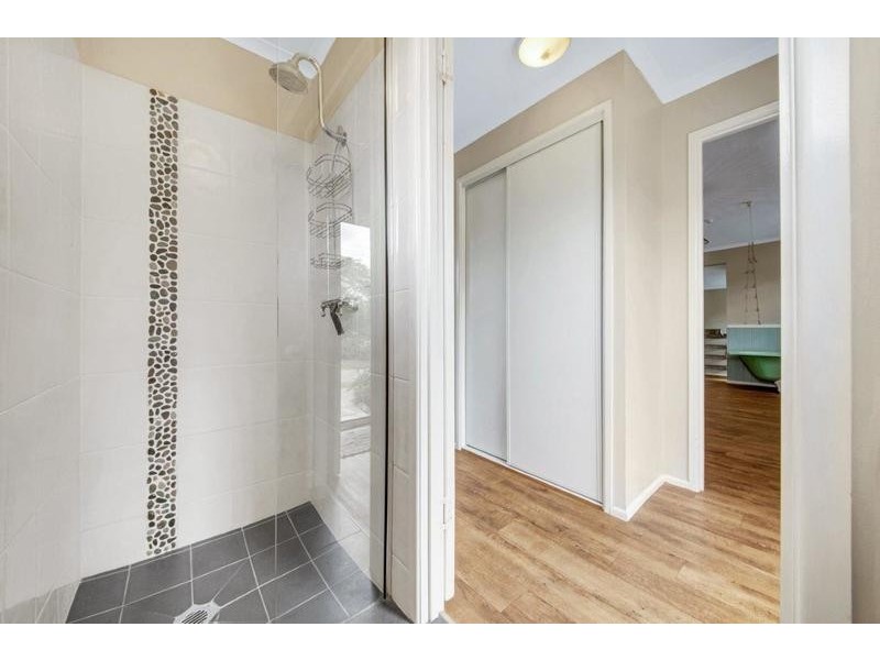 47 Leslie Road, Wooderson QLD 4680