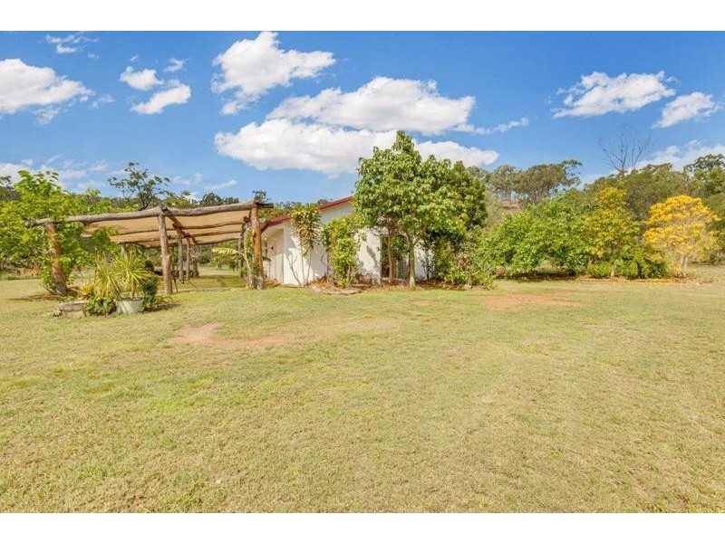 47 Leslie Road, Wooderson QLD 4680